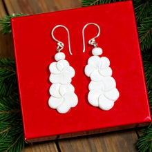 Load image into Gallery viewer, Flower Earrings
