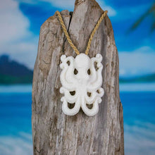 Load image into Gallery viewer, octopus jewelry octopus necklace hand carved by bali necklaces
